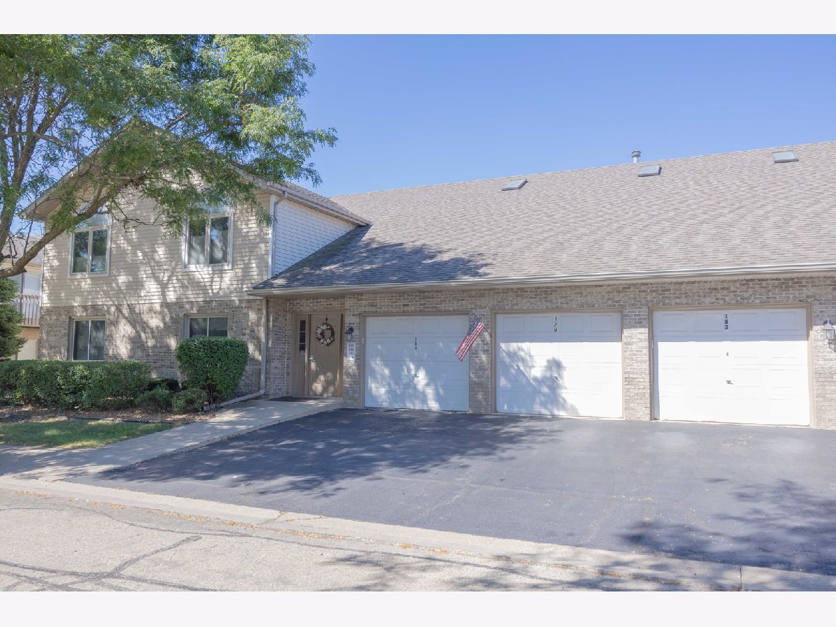 Condominiums Sold Golfview Estates Joliet Illinois, 179 Barbara Jean