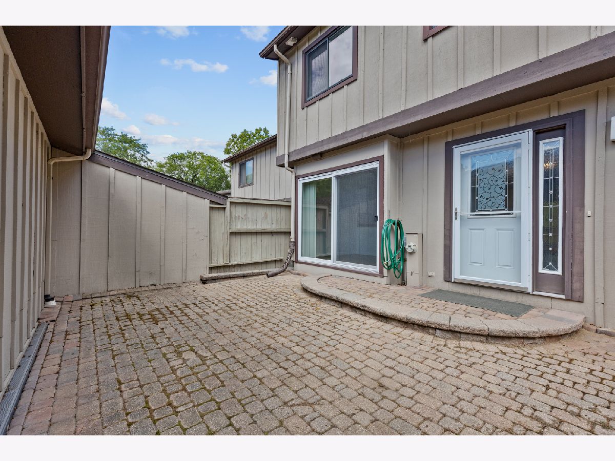Townhomes Sold Tyler Bluff Elgin Illinois, 1151 Florimond