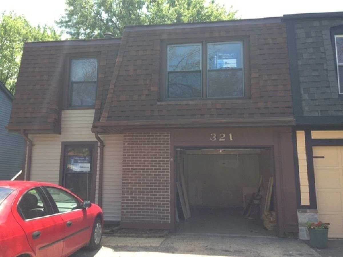 Townhomes Sold Country Manor Bolingbrook Illinois, 321 Walnut