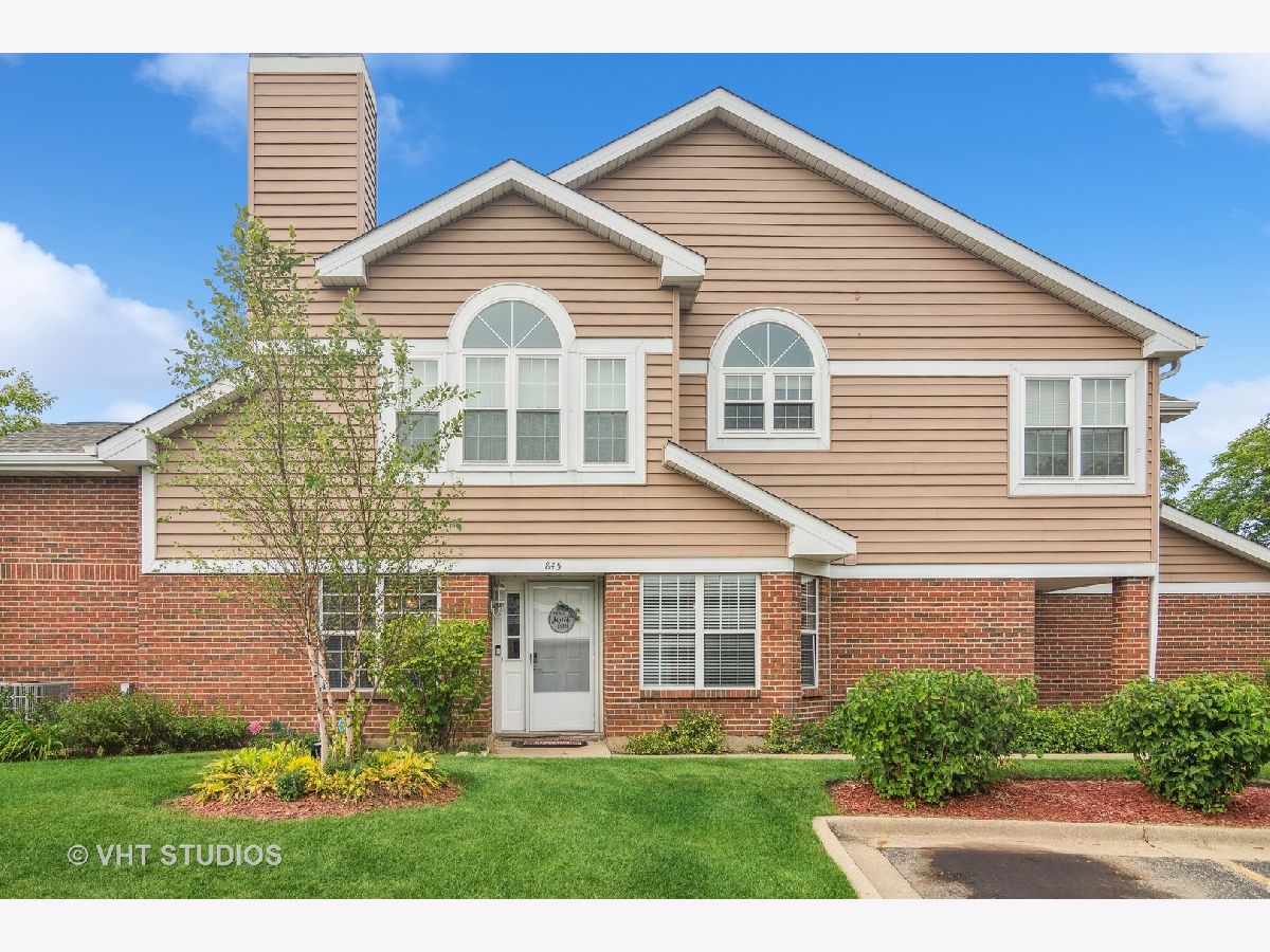 Townhomes & Condos Sold Westridge Arlington Heights Illinois, 845 Happfield