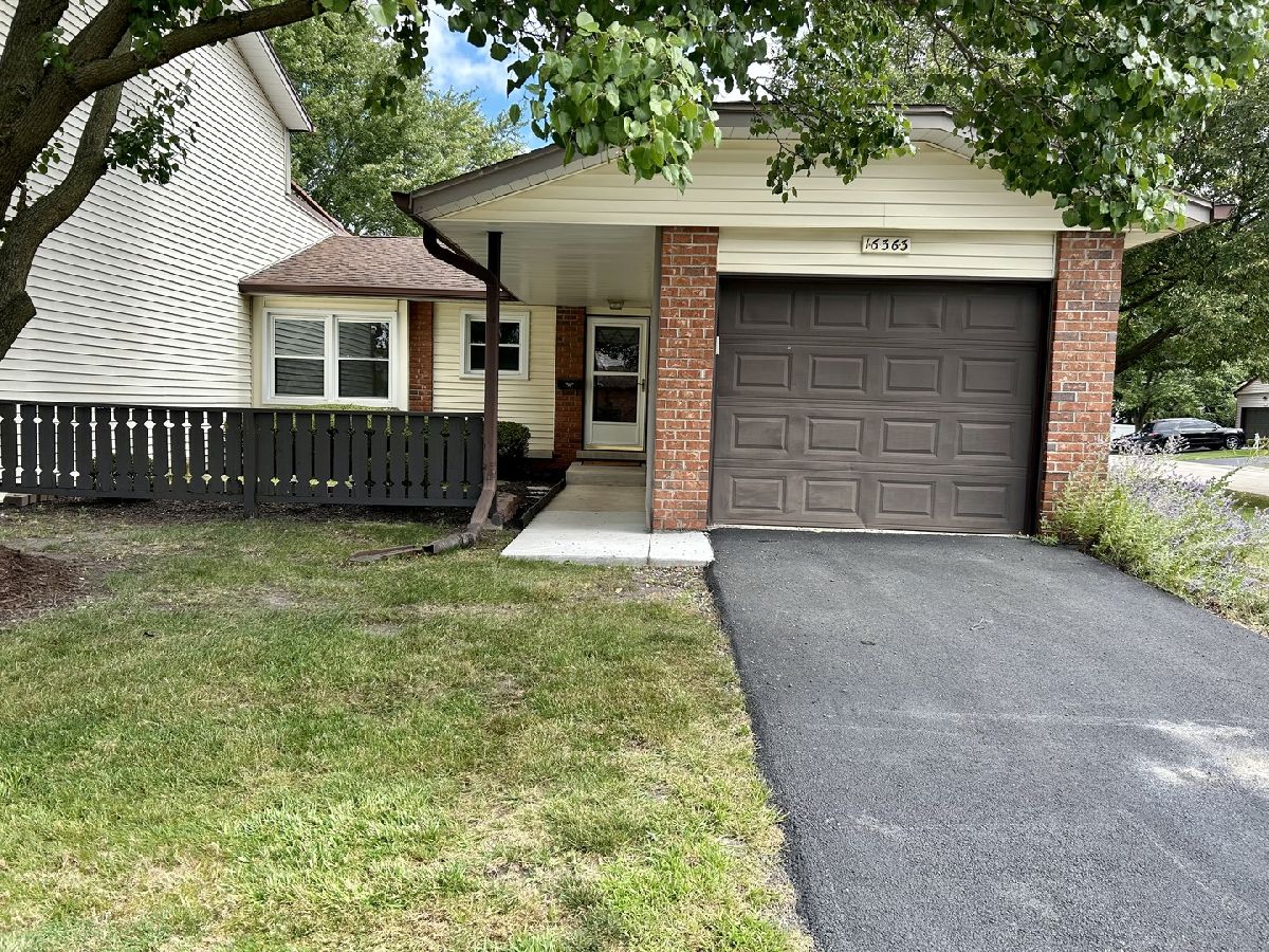 Townhomes & Condos & Homes Sold Brementowne Villas Tinley Park Illinois, 16363 Oxford