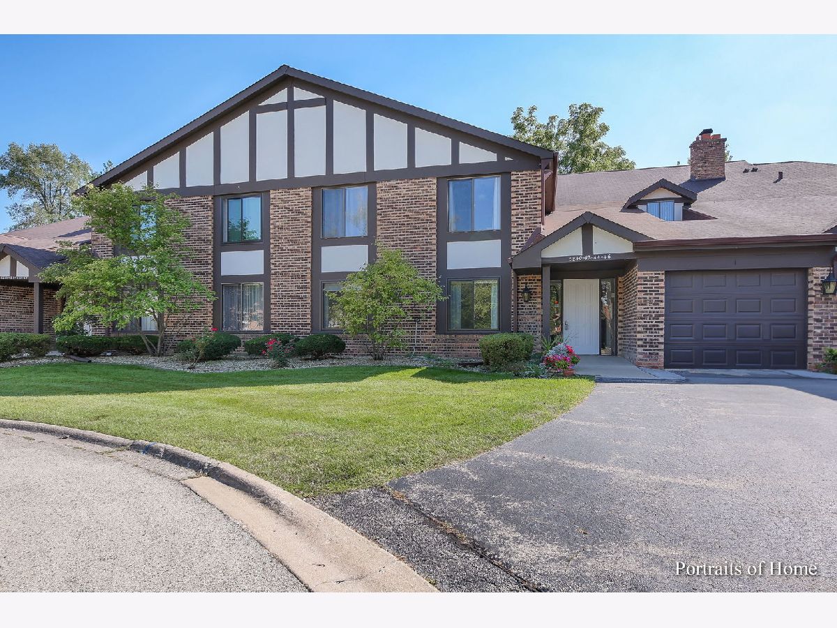 Condominiums & Homes Sold Villas Of Deer Creek Westmont Illinois, 5844 Buck