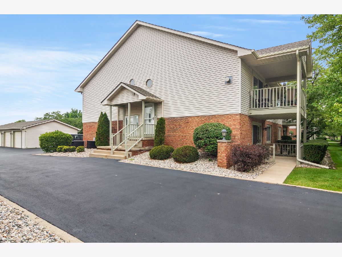  Sold Highland Indiana, 9826 Parkway