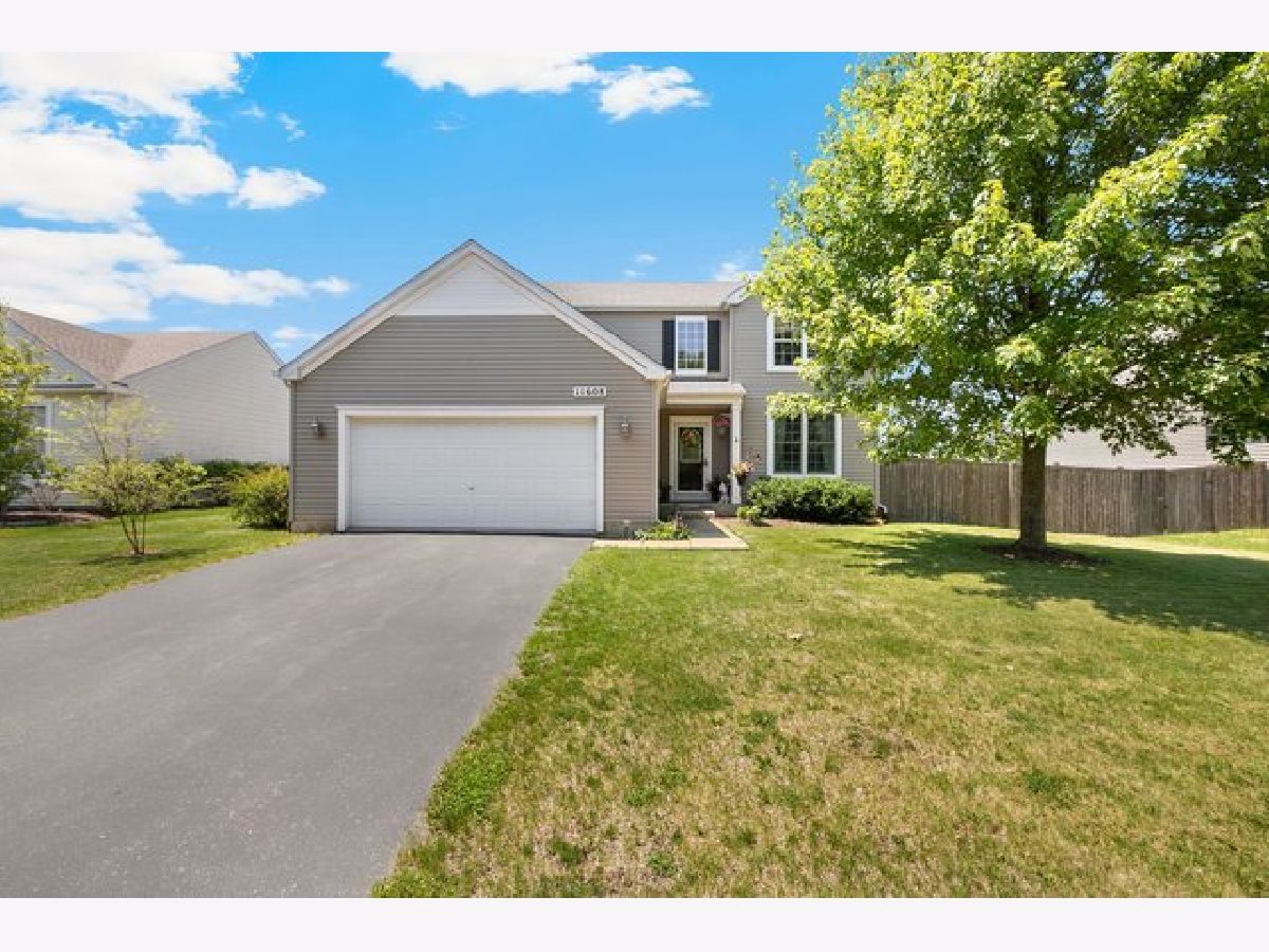 Homes Sold Champion Creek Plainfield Illinois, 11608 Chesapeake