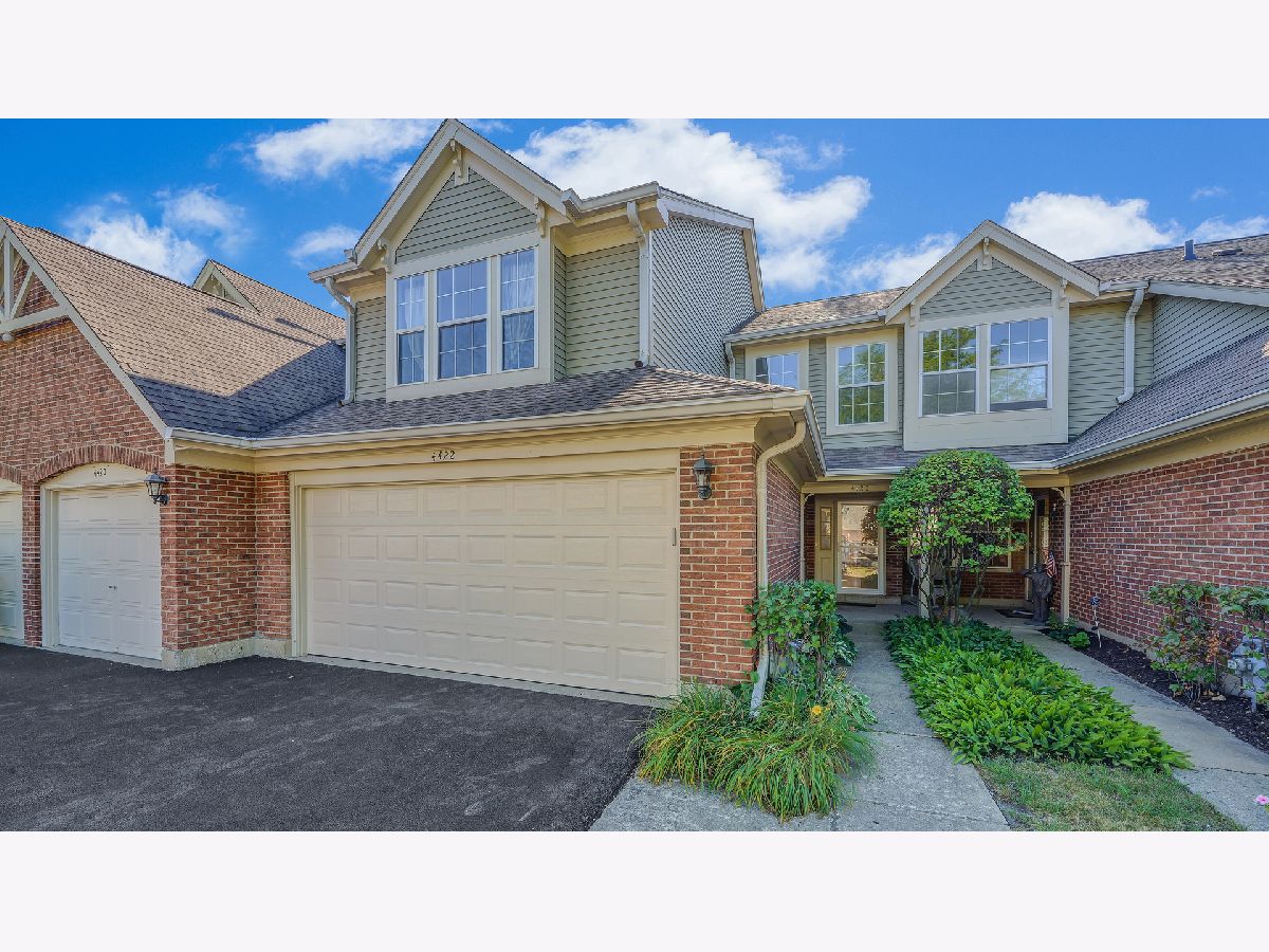 Townhomes & Condos & Homes Rented Mayfair Station Hanover Park Illinois, 4422 Edinburg