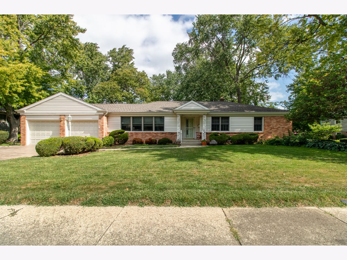 Homes & Condos & Townhomes Sold Fleetwood Bloomington Illinois, 204 Orleans