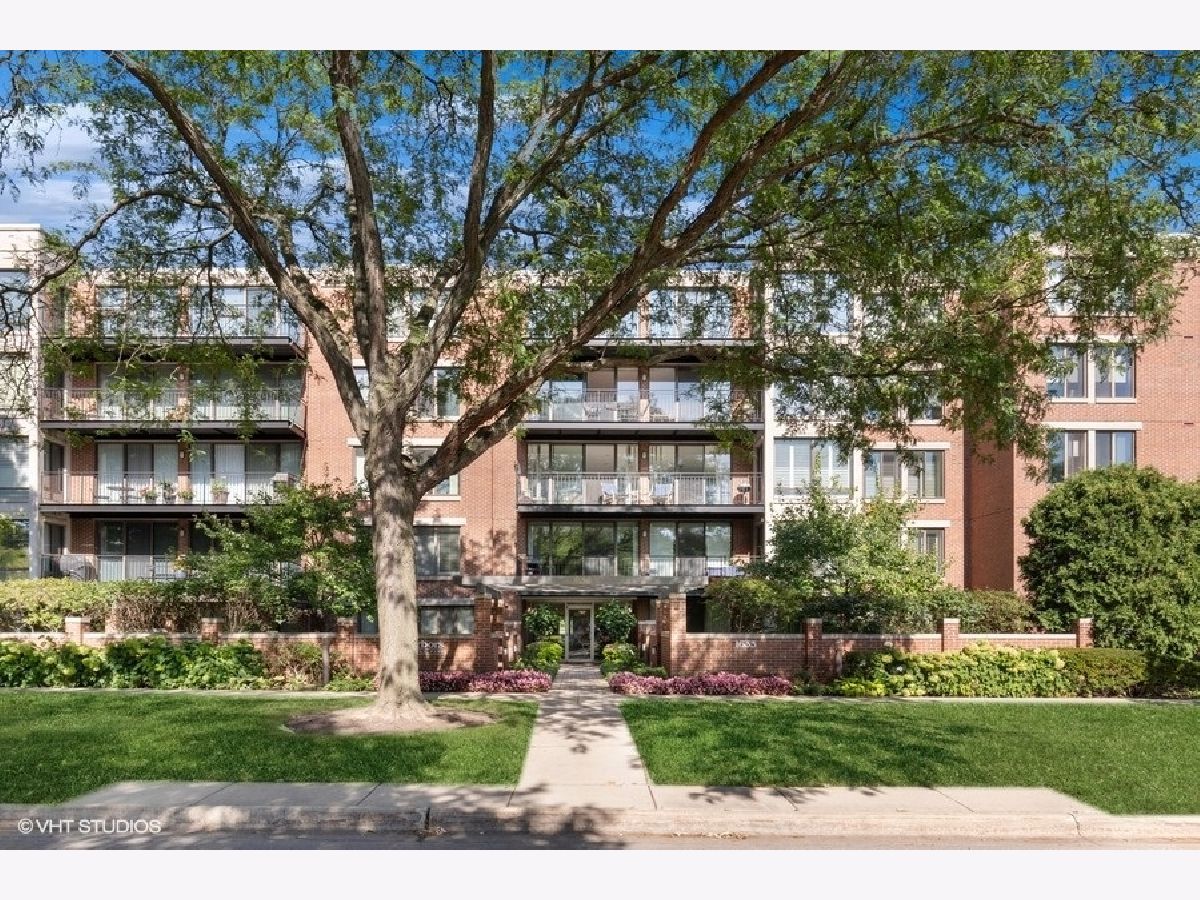 Condominiums Sold The Arbors Highland Park Illinois, 1633 2nd