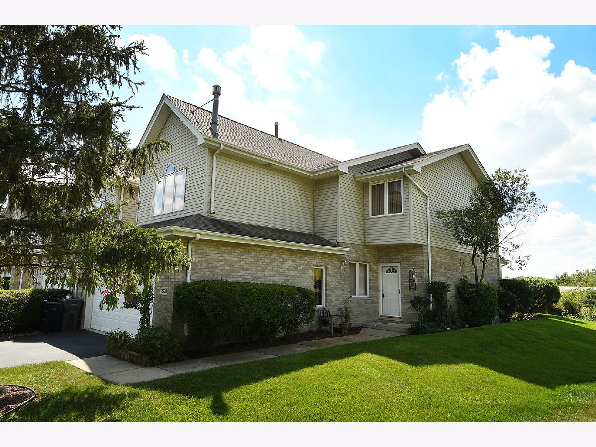 Homes & Townhomes Sold Grasslands Orland Park Illinois, 16728 Summercrest