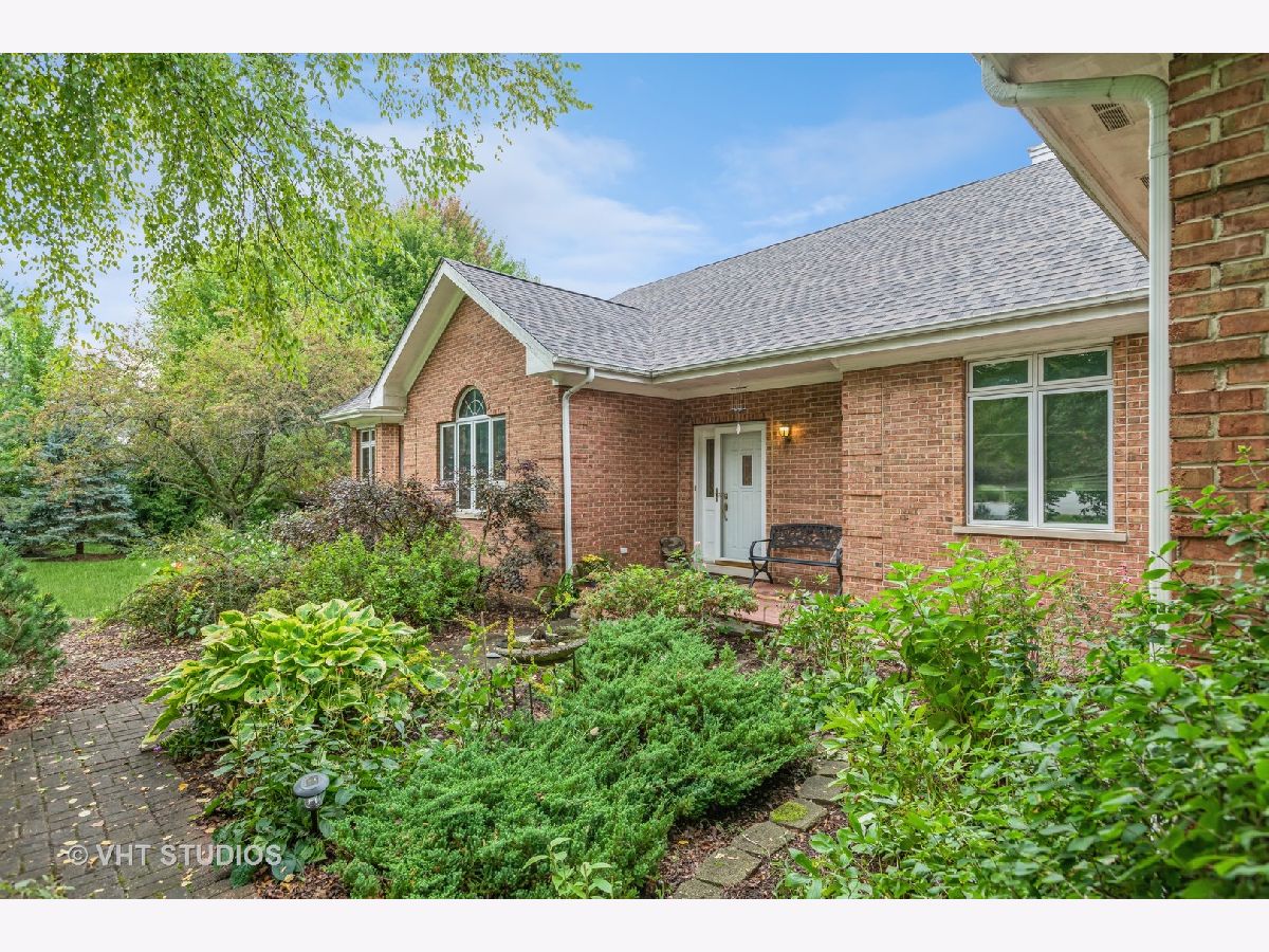 Homes Sold Timberlane Estates Crystal Lake Illinois, 2704 Jenny Jae