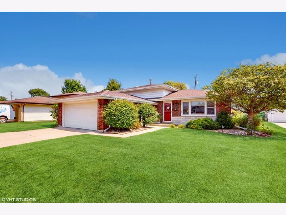 Homes Sold Tinley Heights Tinley Park Illinois, 16719 Olcott