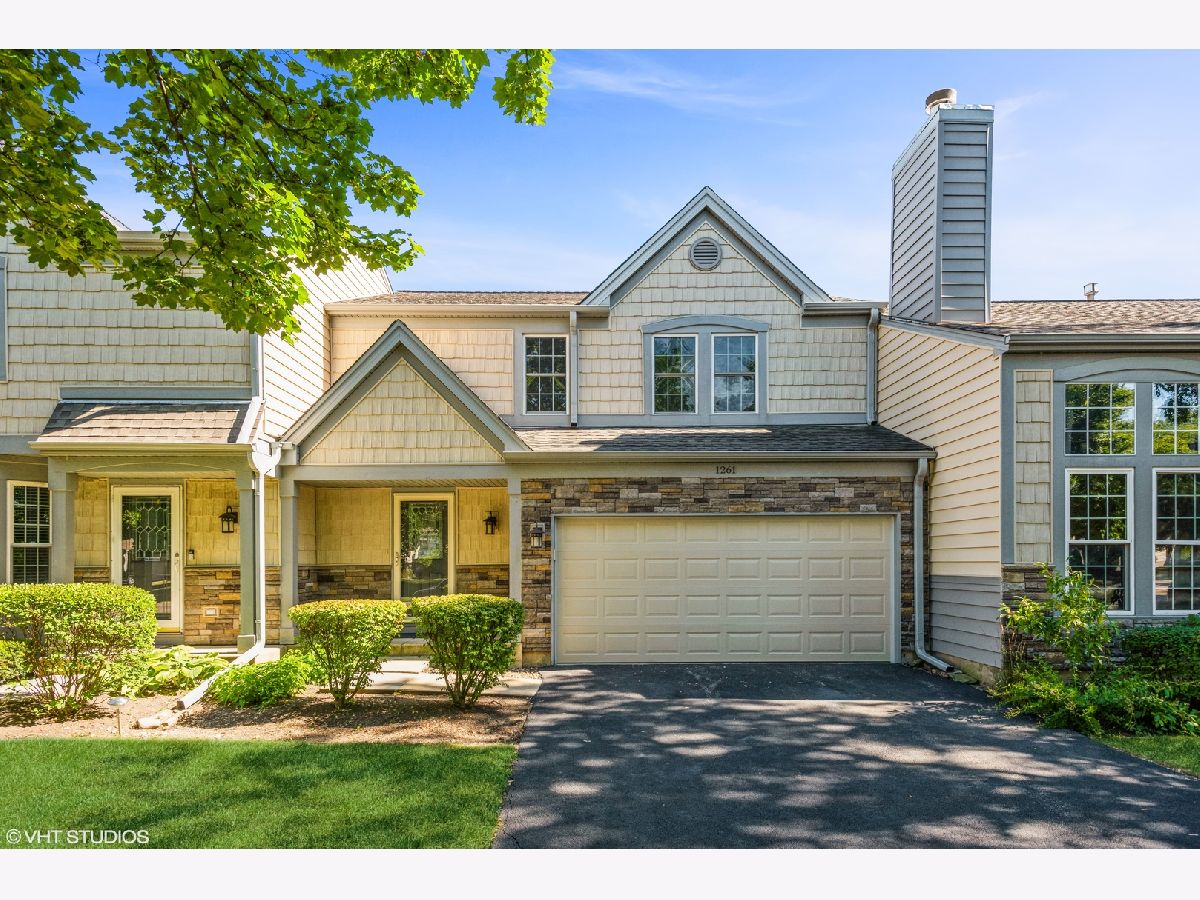 Townhomes & Homes Sold Spinnaker Cove Carol Stream Illinois, 1261 Seabury
