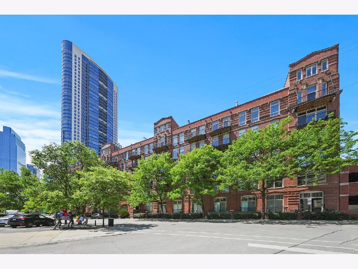 Condos & Townhomes Sold River Bank Lofts Chicago Illinois, 550 Kingsbury