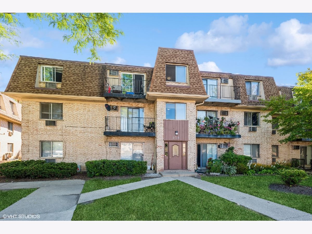 Condominiums Sold Shorewood Glendale Heights Illinois, 270 Shorewood