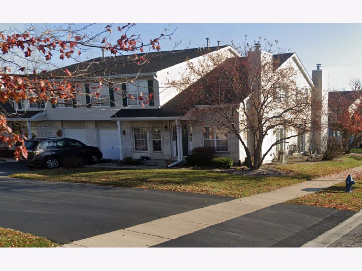 Townhomes & Condos Sold Autumn Ridge Crest Hill Illinois, 1424 Root