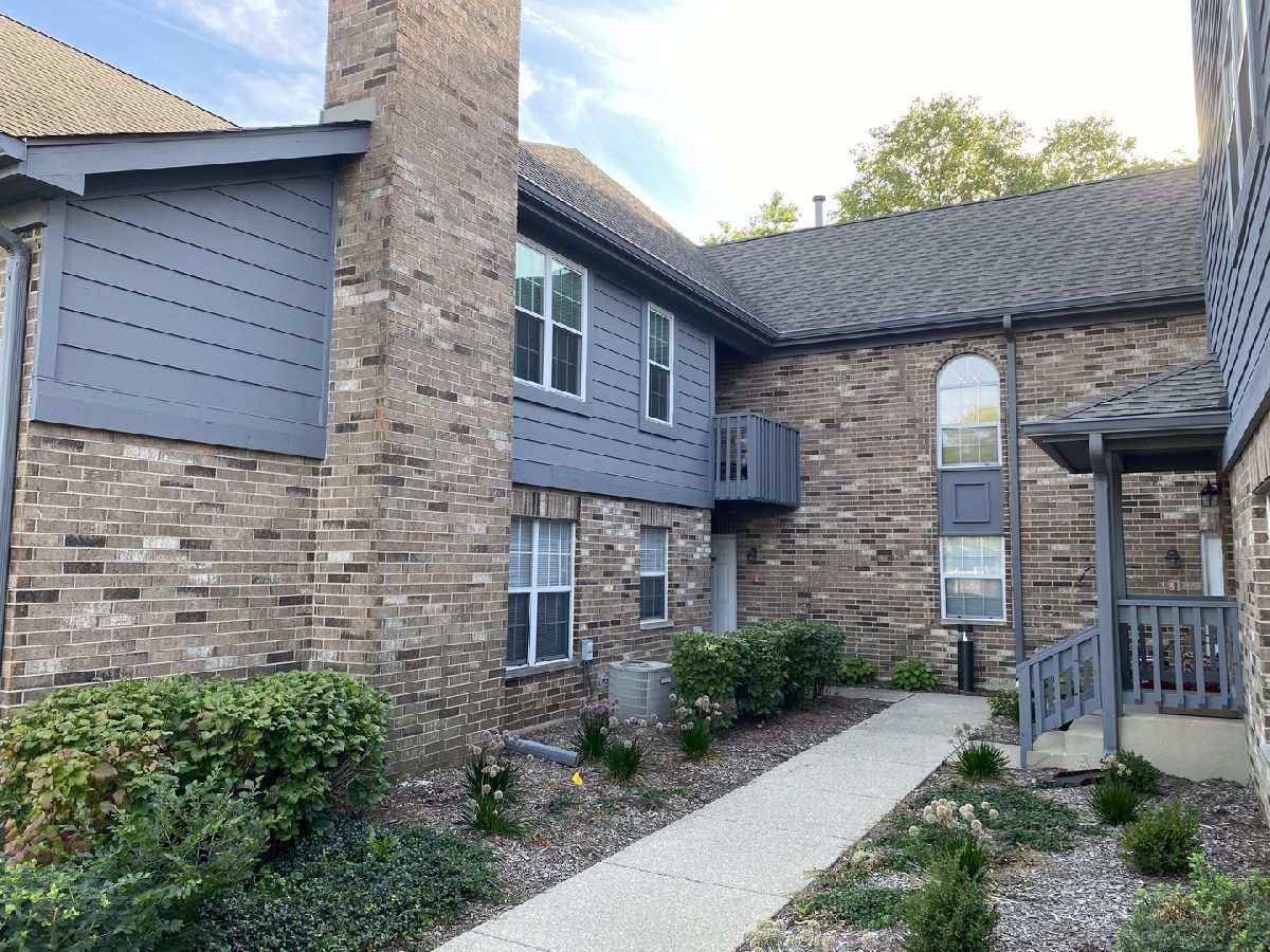 Condos & Townhomes Rented Foxcroft Condos Naperville Illinois, 23 Foxcroft