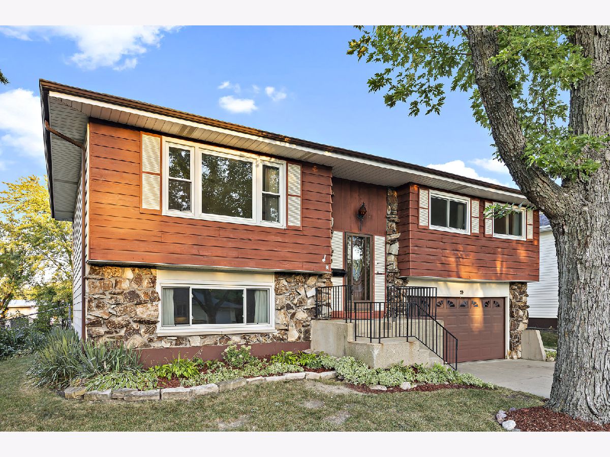Homes Sold Hilltop Streamwood Illinois, 3 Joyce