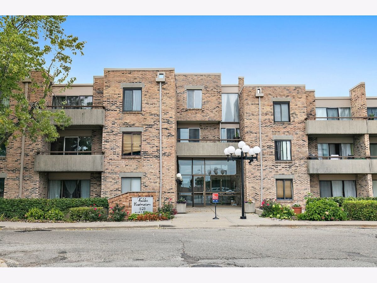Condos & Townhomes Sold Walden Schaumburg Illinois, 1926 Prairie