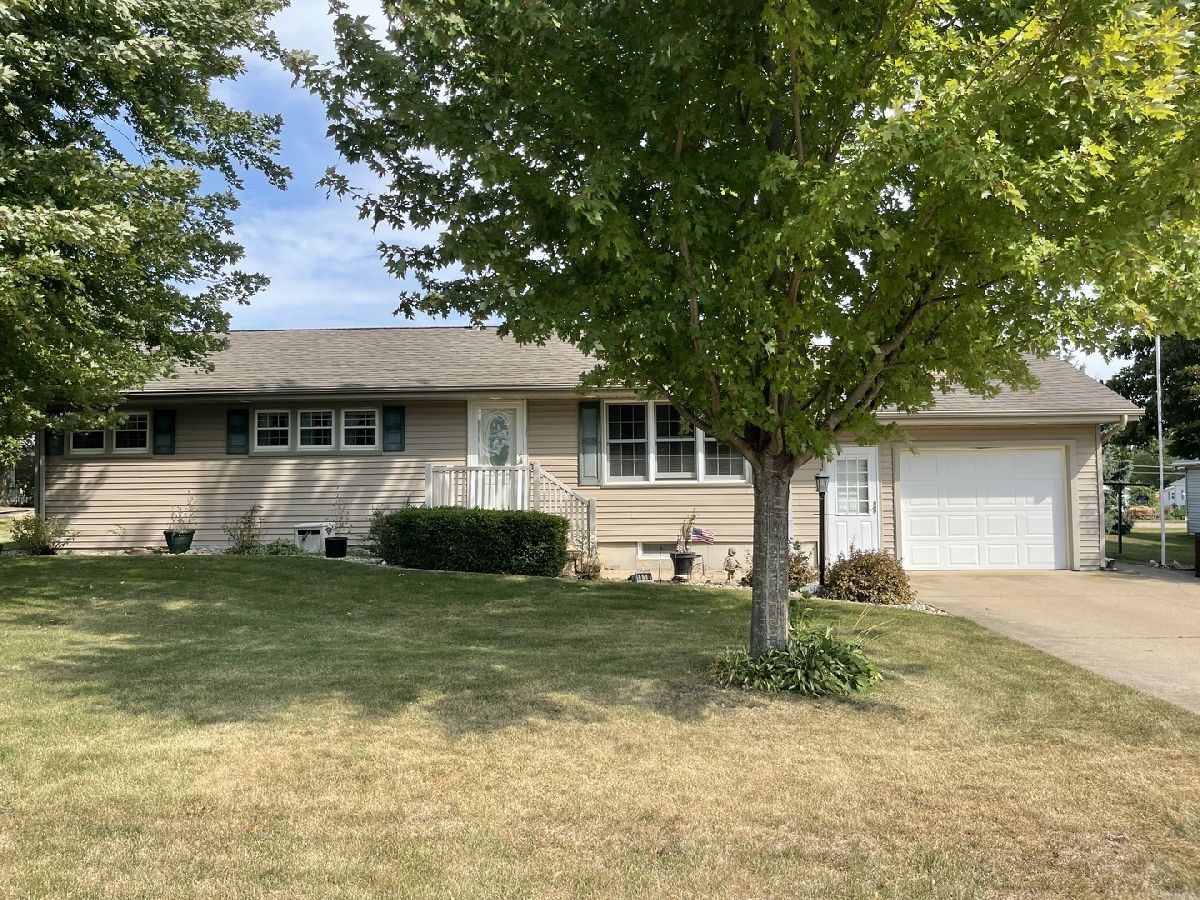  Sold Mark Illinois, 110 Elliot