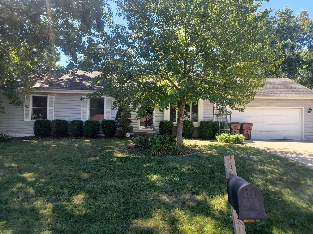 Homes Sold Burtons Bridge Crystal Lake Illinois, 1611 Grand