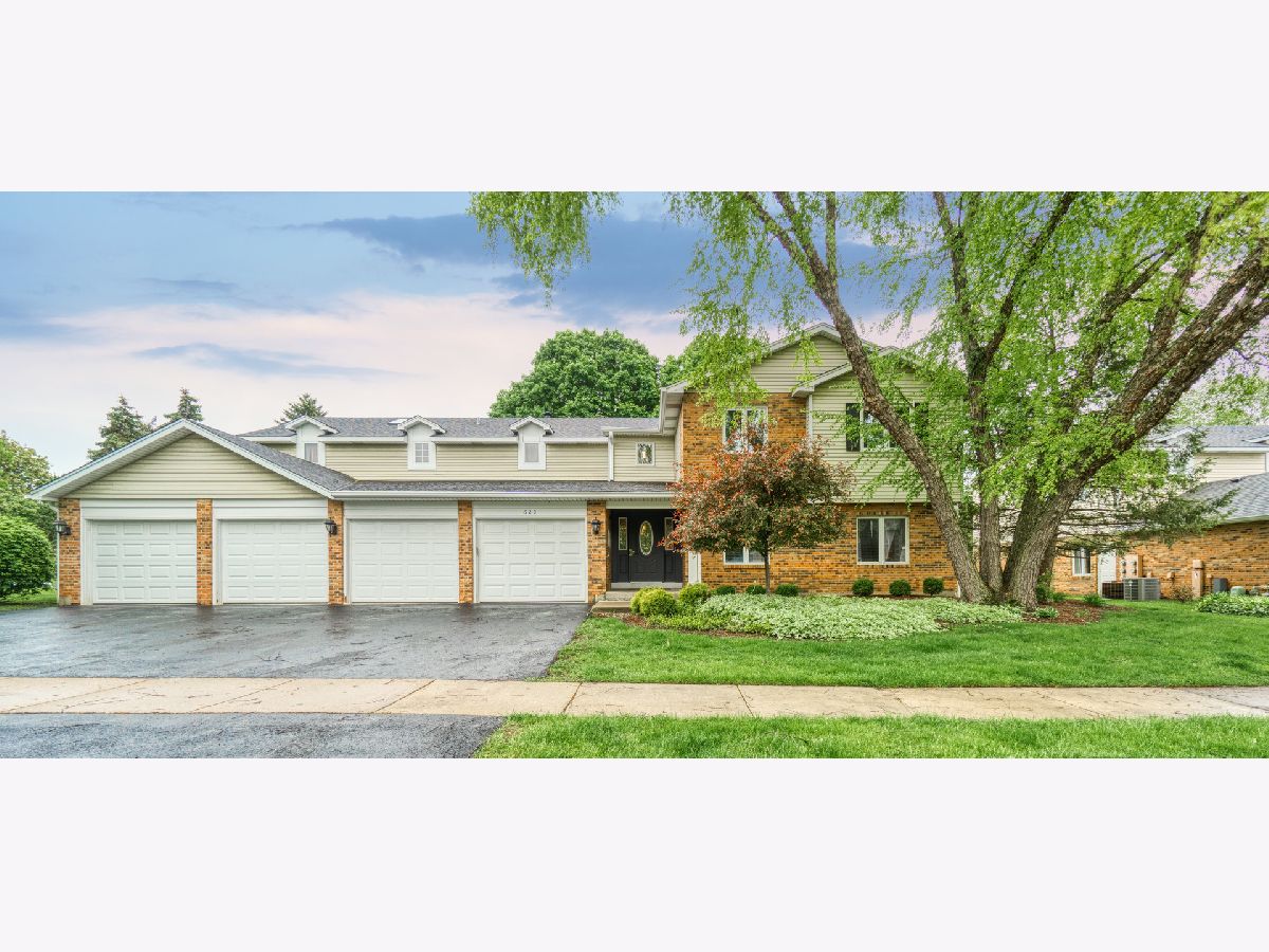 Condominiums Rented Creekside Court Naperville Illinois, 622 Zaininger