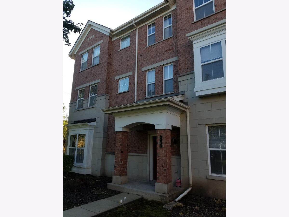 Condos & Townhomes & Homes Rented Jefferson Court Townhomes Chicago Illinois, 4702 Lamon