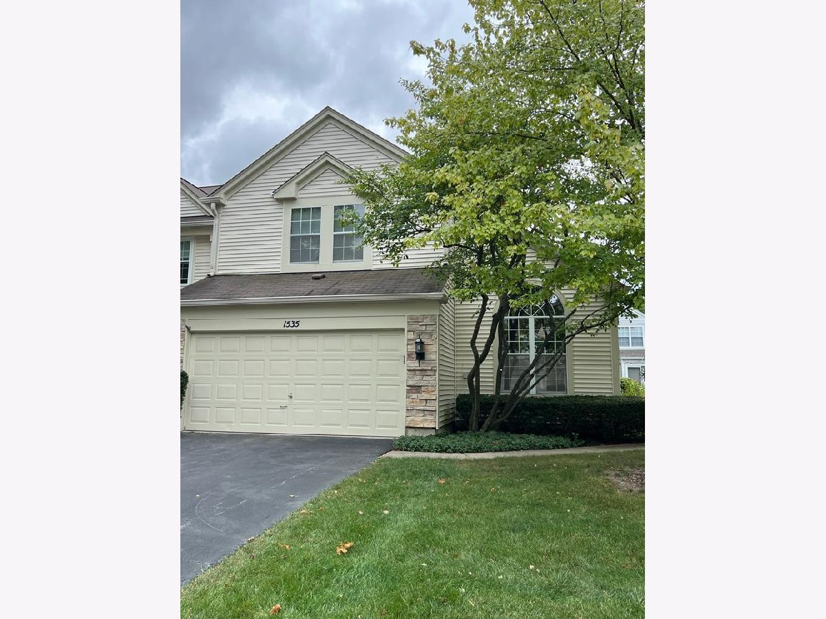 Townhomes Rented Hearthstone Hoffman Estates Illinois, 1535 Regan