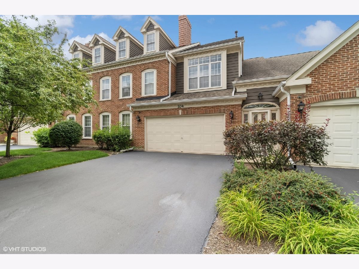 Townhomes Sold Princeton Village Glenview Illinois, 104 Yale