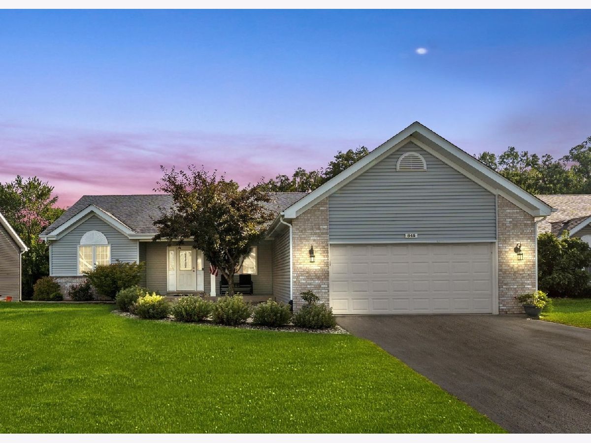 Homes & Townhomes Sold Deer Meadows Crete Illinois, 845 Hampshire