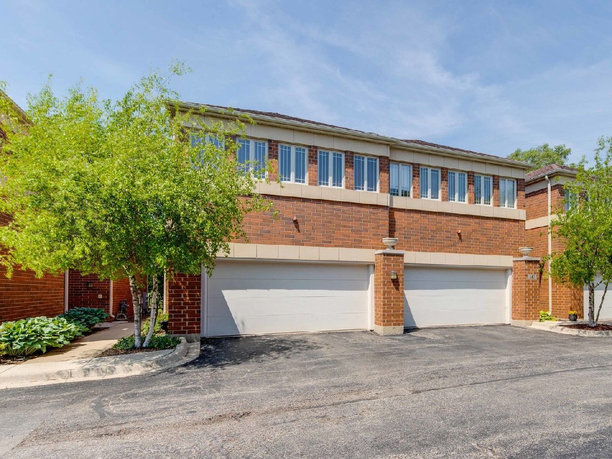 Townhomes Sold Prairie View North Libertyville Illinois, 149 Finstad