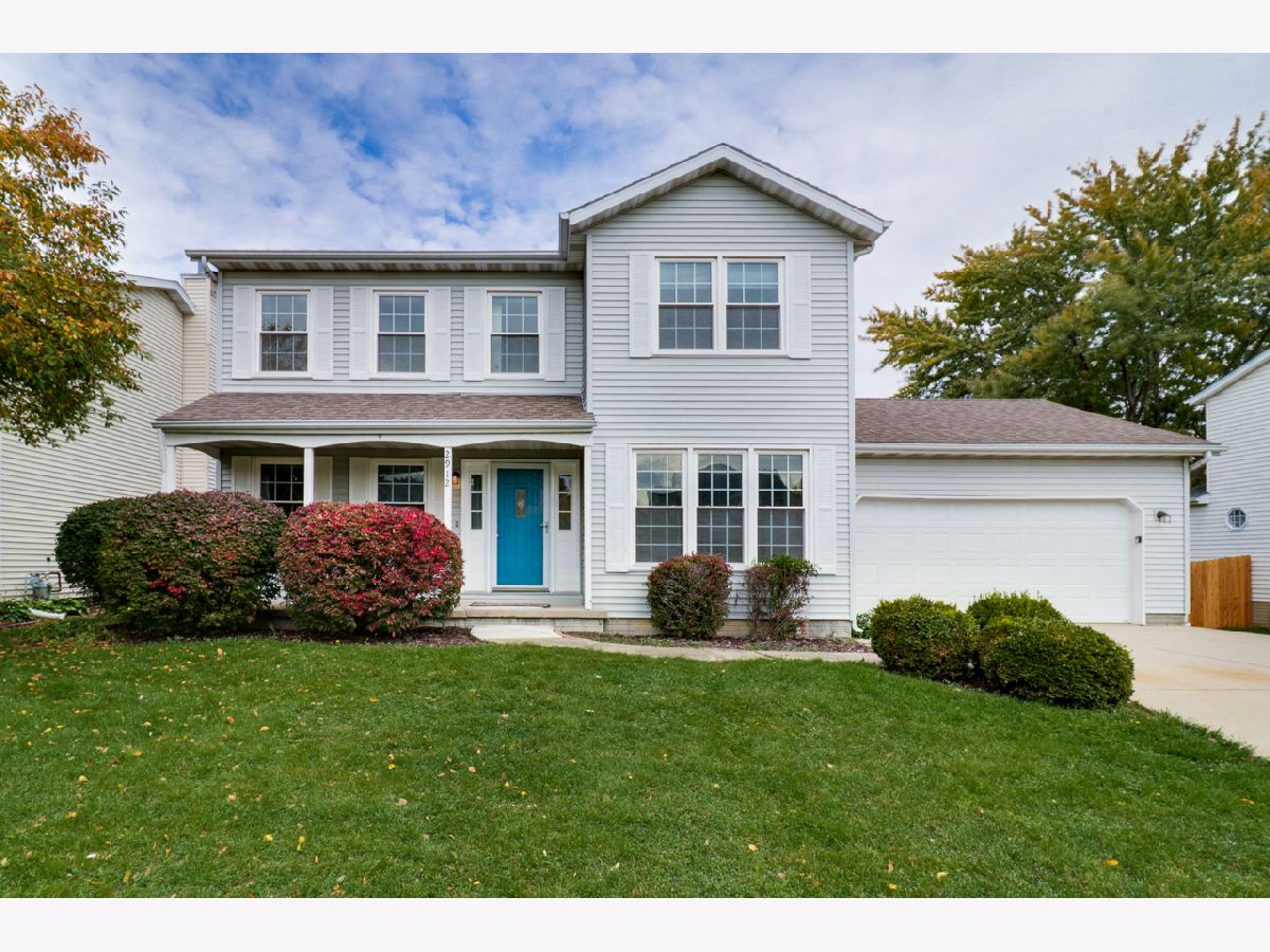 Condos & Townhomes & Homes Sold Midlands Bloomington Illinois, 2912 Clearwater