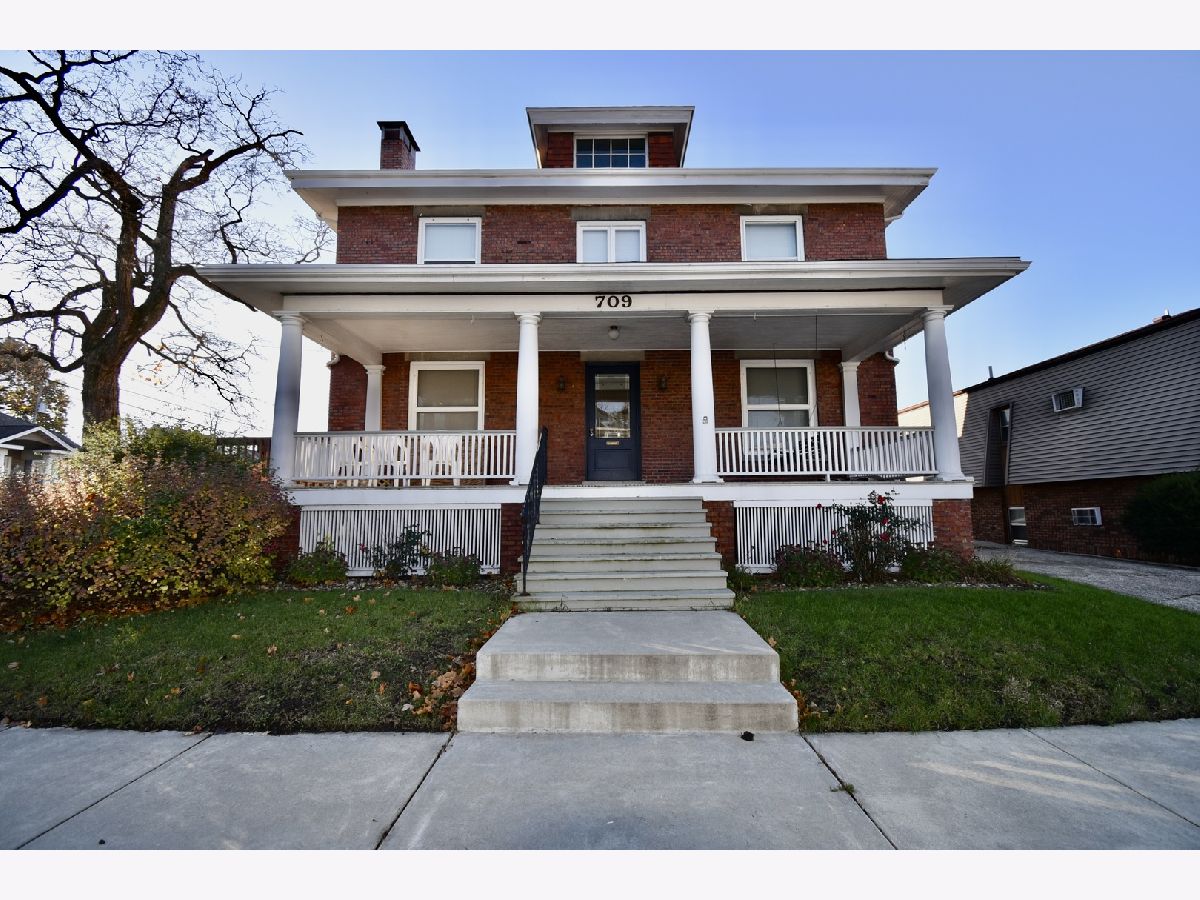 Homes Sold Association Of Commerce Bloomington Illinois, 709 Douglas