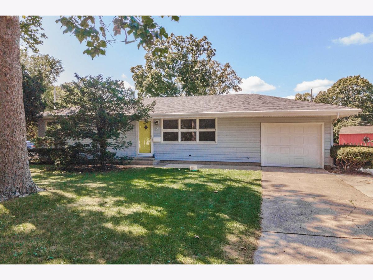 Homes Sold Maplewood Heights Bloomington Illinois, 2 Ethell