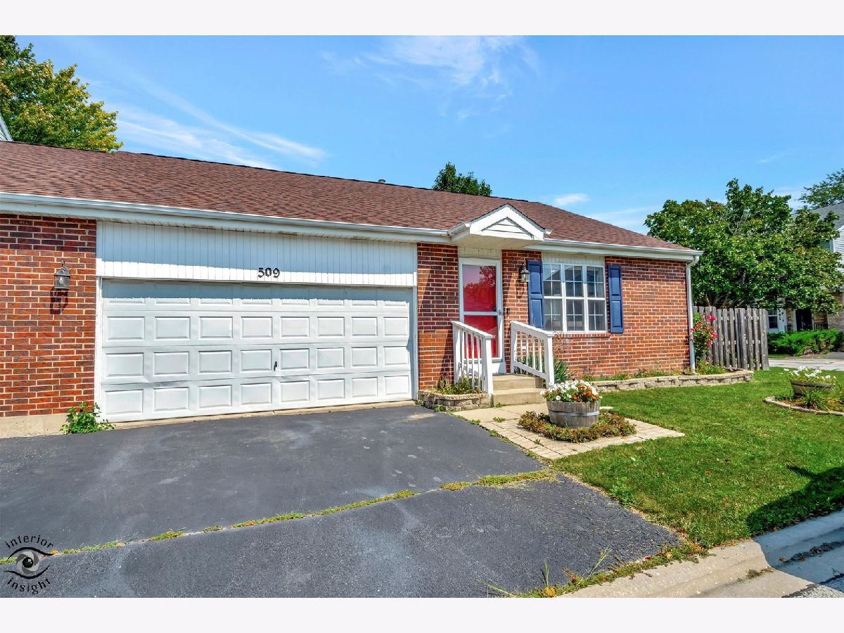 Townhomes Sold Meadowalk Romeoville Illinois, 509 Willow