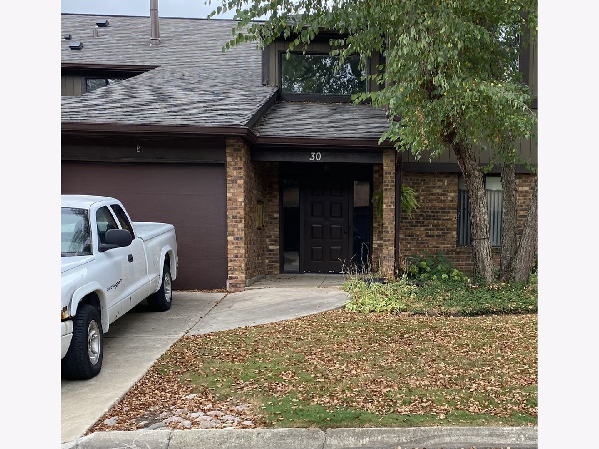 Homes & Condominiums Sold Century Oaks Elgin Illinois, 30 Creekside