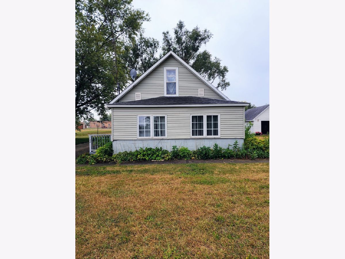  Sold Reddick Illinois, 102 Lincoln