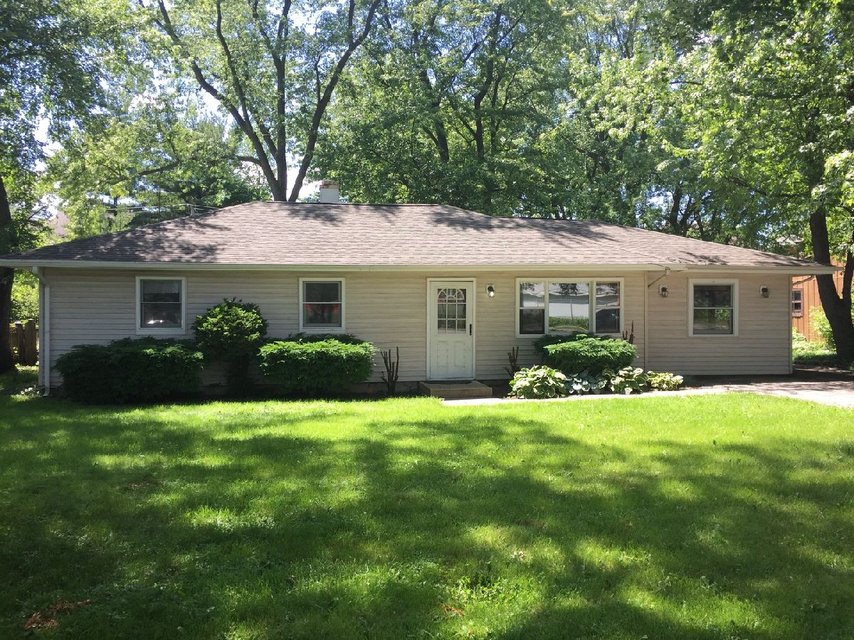 Homes Rented Golfview Hills Hinsdale Illinois, 5620 Madison