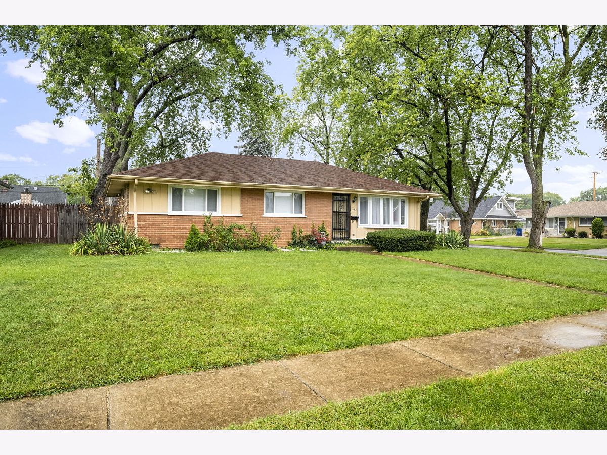 Homes Sold Southfield Bridgeview Illinois, 8854 Saratoga