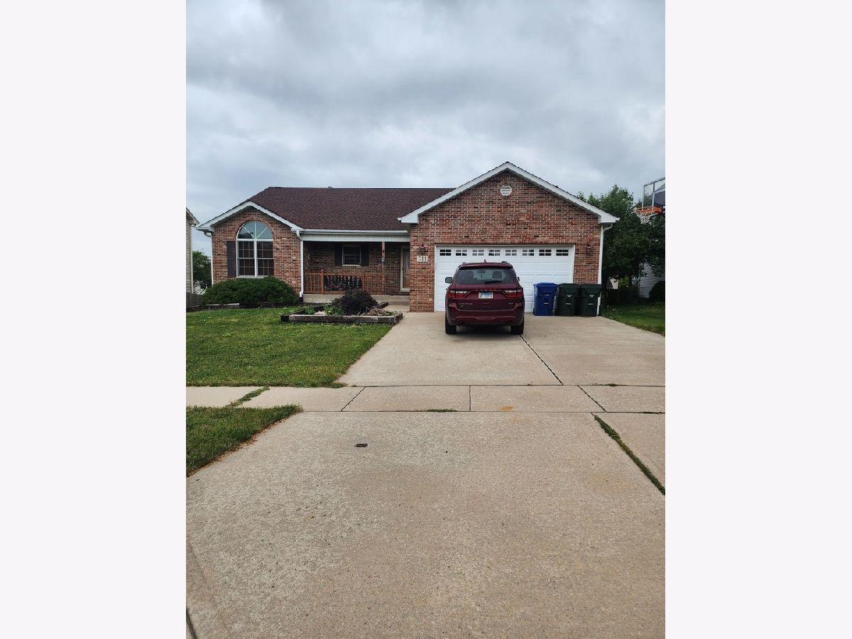 Homes & Condos & Townhomes Sold Grand Ridge Minooka Illinois, 711 Clifford