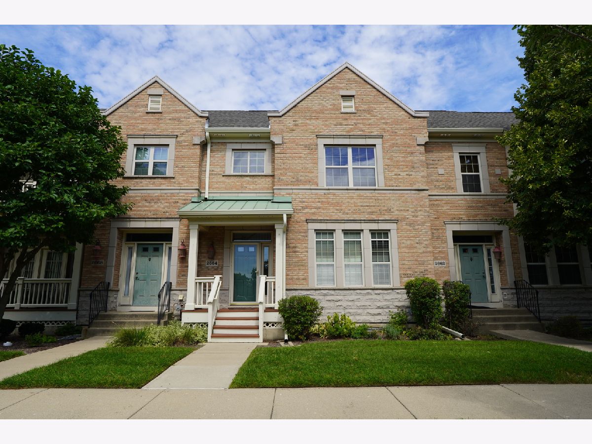 Townhomes & Homes Rented Cambridge At The Glen Glenview Illinois, 2664 Goldenrod