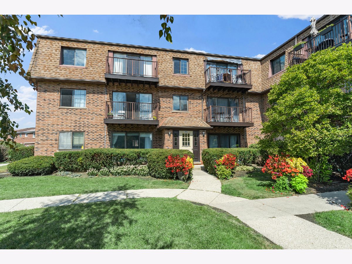 Condominiums Sold Kensington Commons Mount Prospect Illinois, 406 Kensington