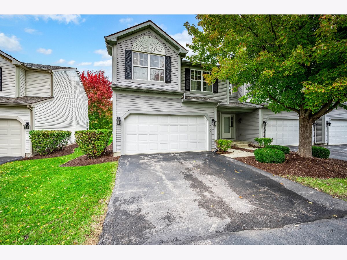 Townhomes & Condos Sold Wineberry Dekalb Illinois, 3206 Napa