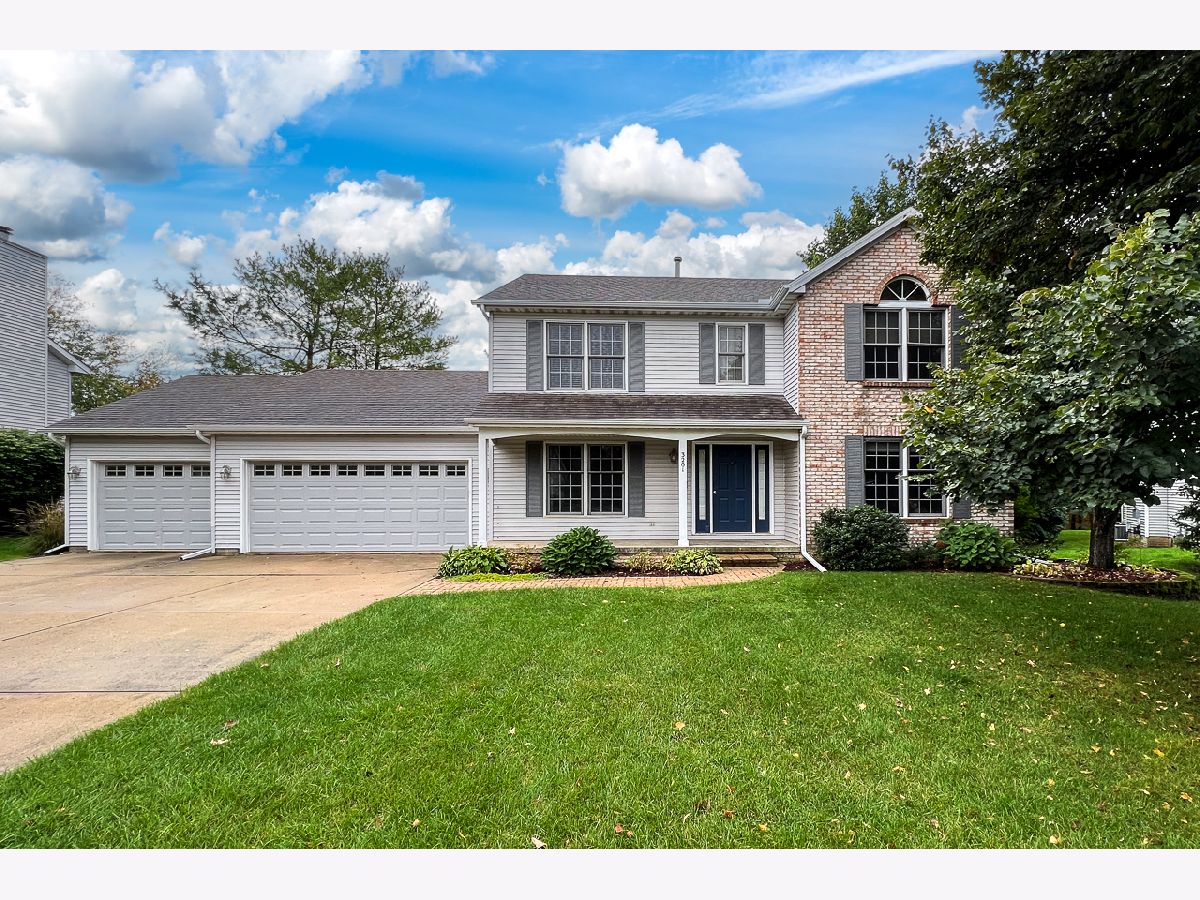 Homes & Condos & Townhomes Sold Oakridge Bloomington Illinois, 3201 Suffolk