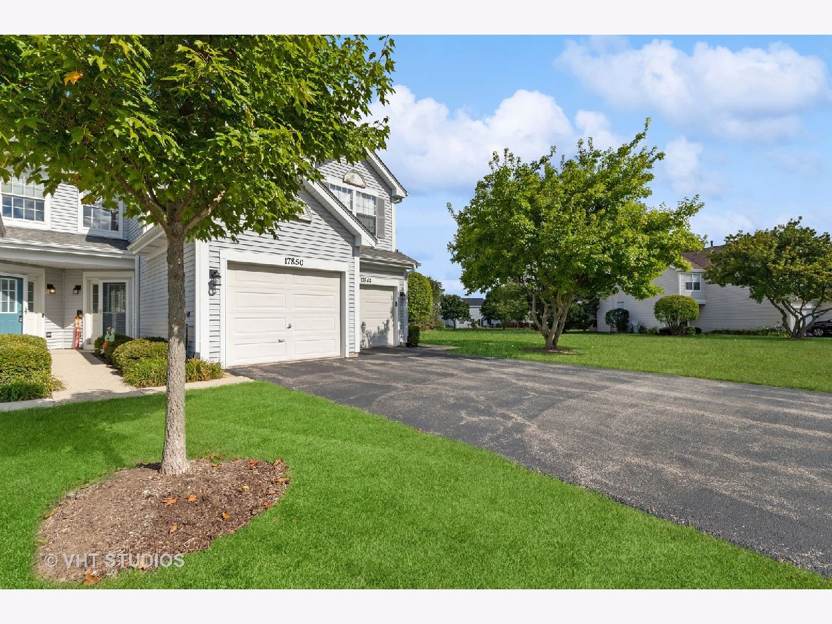 Townhomes & Homes Sold Bridlewood Gurnee Illinois, 17850 Braewick