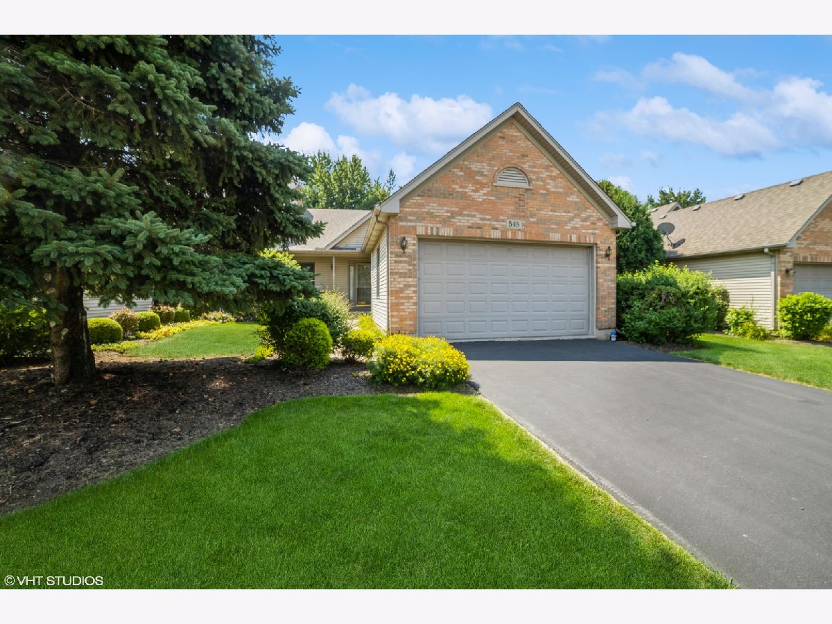 Homes & Condos & Townhomes Sold Hampshire Prairie Hampshire Illinois, 545 Whitetail