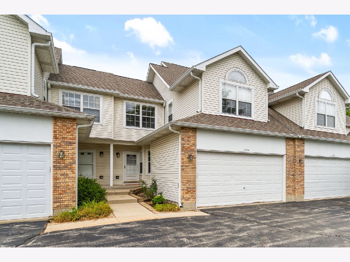 Townhomes & Condos Sold Whispering Lake Lake Bluff Illinois, 13304 Heiden