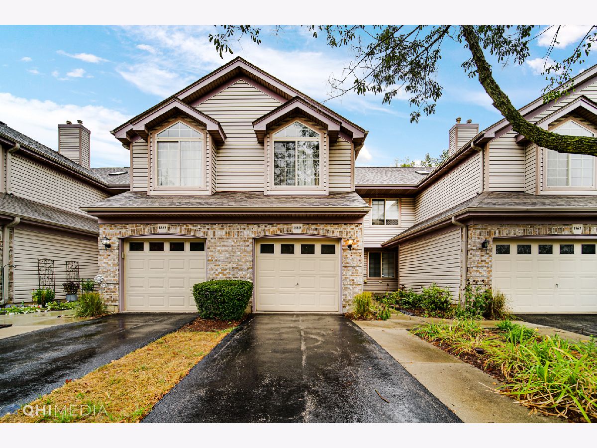 Townhomes Rented Wellington Park Palatine Illinois, 1560 Saint Marks