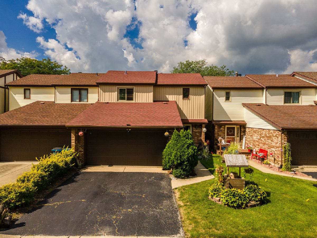 Townhomes & Condos & Homes Sold Palos Village Palos Hills Illinois, 10408 Sheffield