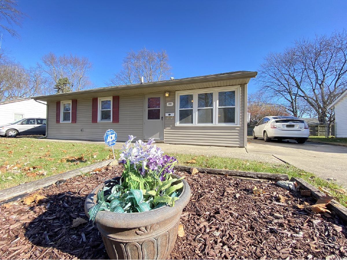 Homes Sold Garden Hills Champaign Illinois, 1422 Holly Hill