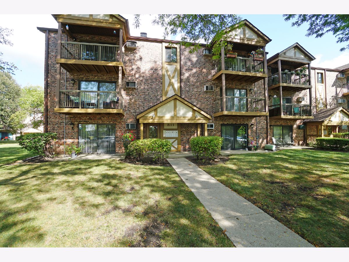 Condominiums Sold Church Creek Arlington Heights Illinois, 811 Dwyer