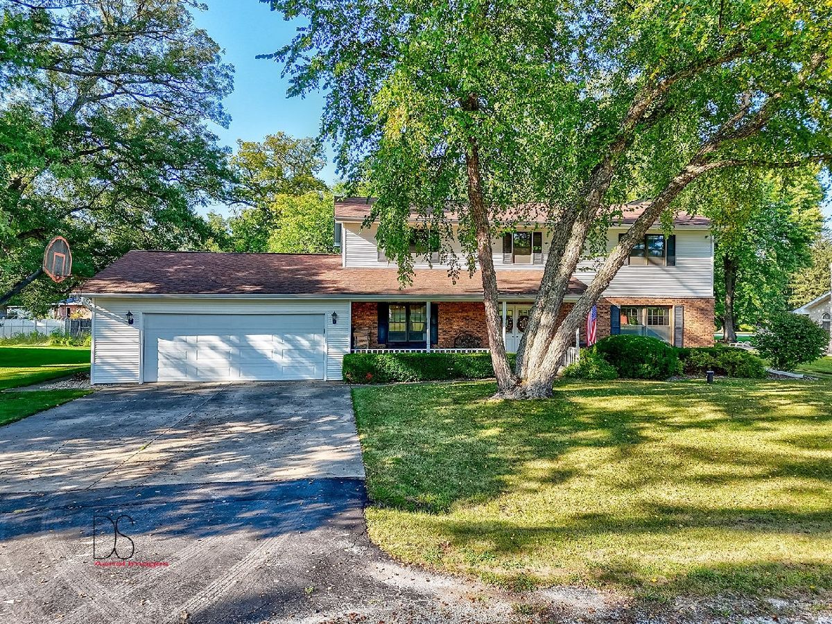 Homes Sold Oakton Acres Ottawa Illinois, 1835 2736th